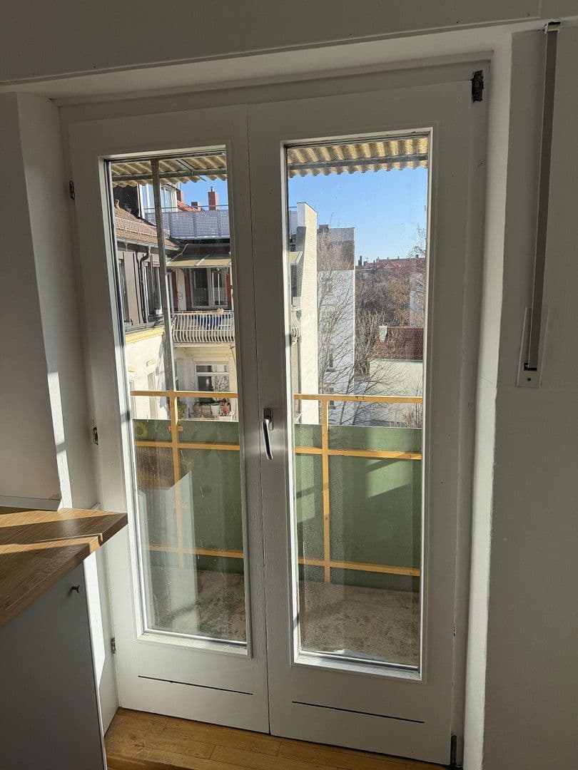 Pronájem bytu 4+1 120 m², Bucher Straße 97, Nürnberg, Bavorsko Pronájem bytu 4+1 120 m², Bucher Straße 97, Nürnberg, Bavorsko