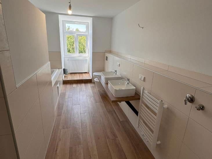 Prodej bytu 4+1 127 m², Jena, Durynsko Prodej bytu 4+1 127 m², Jena, Durynsko