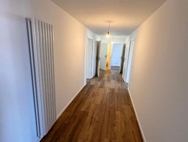 Prodej bytu 4+1 127 m², Jena, Durynsko Prodej bytu 4+1 127 m², Jena, Durynsko