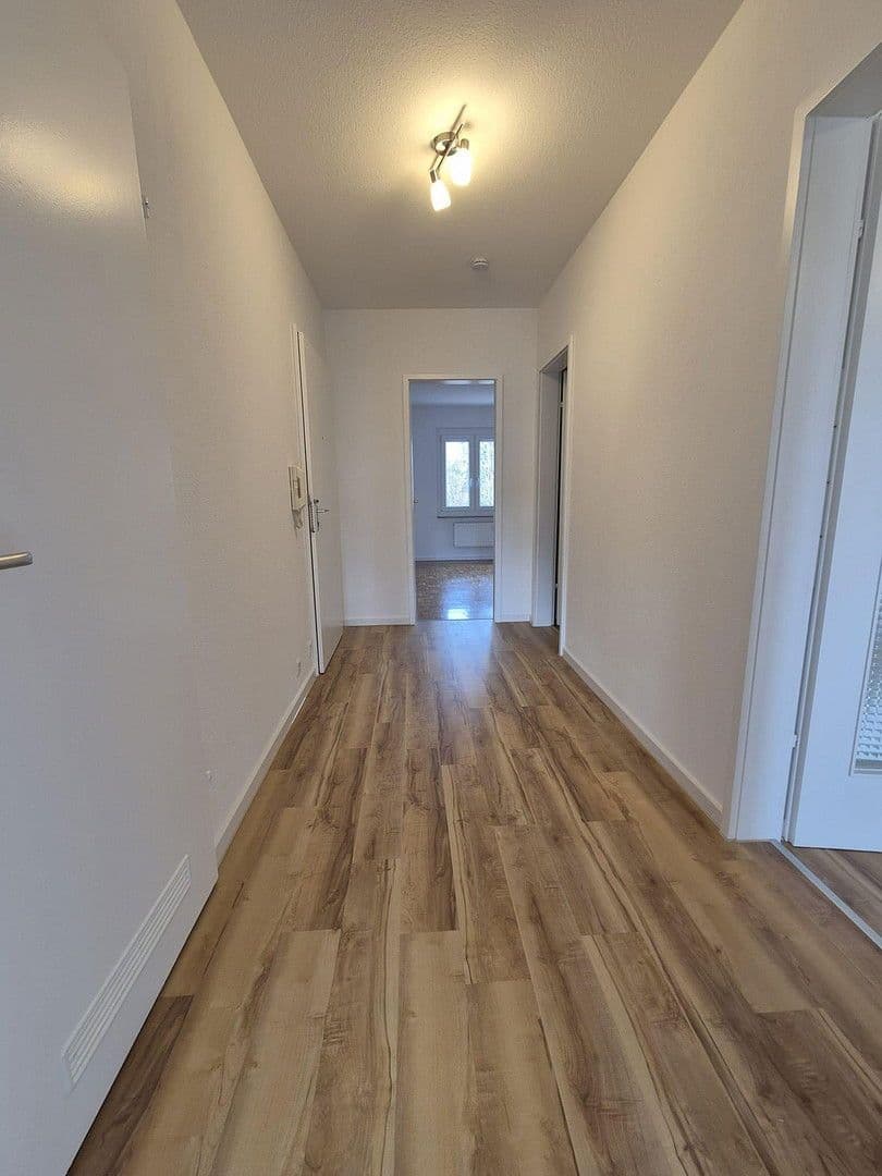 Pronájem bytu 2+1 72 m², Kussenhofstraße 37, Furtwangen im Schwarzwald, Bádensko-Württembersko Pronájem bytu 2+1 72 m², Kussenhofstraße 37, Furtwangen im Schwarzwald, Bádensko-Württembersko