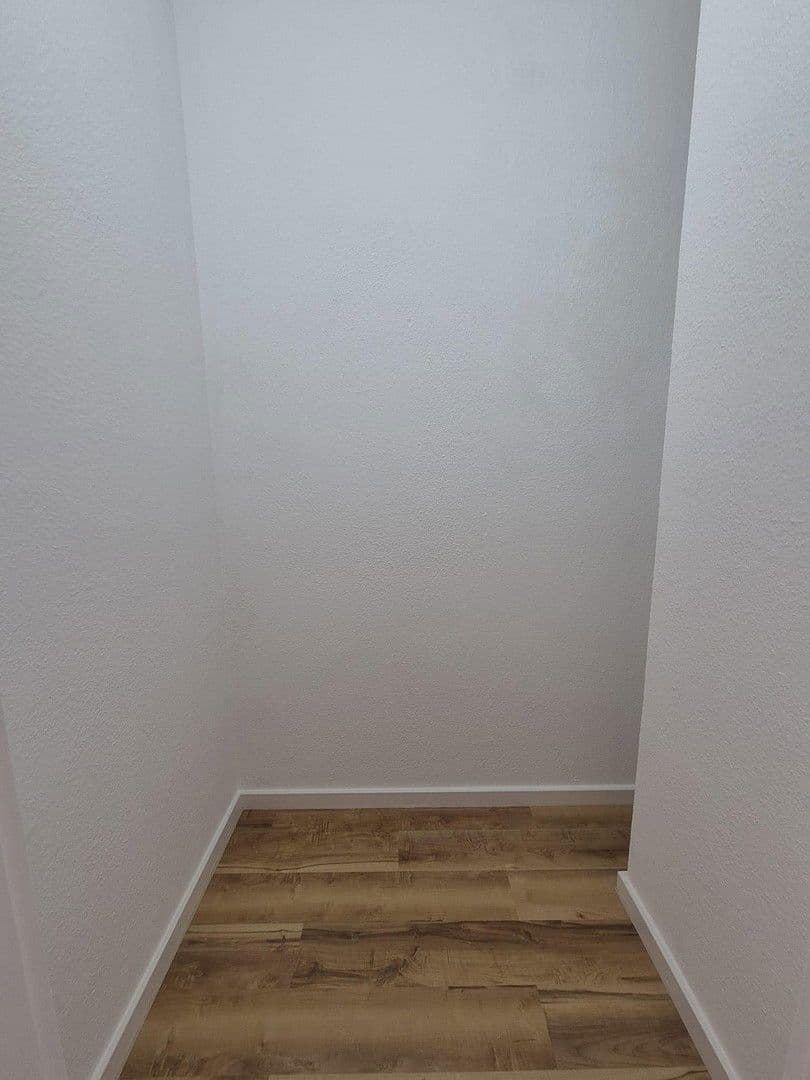 Pronájem bytu 2+1 72 m², Kussenhofstraße 37, Furtwangen im Schwarzwald, Bádensko-Württembersko Pronájem bytu 2+1 72 m², Kussenhofstraße 37, Furtwangen im Schwarzwald, Bádensko-Württembersko