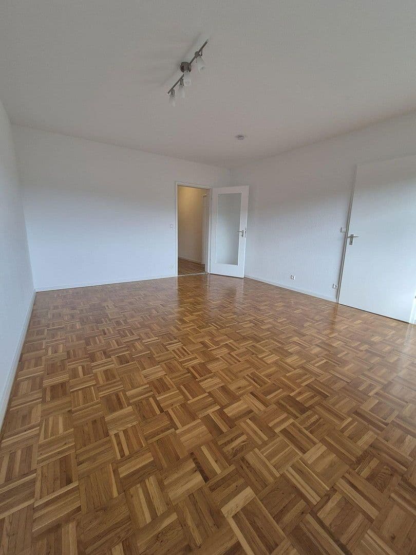 Pronájem bytu 2+1 72 m², Kussenhofstraße 37, Furtwangen im Schwarzwald, Bádensko-Württembersko Pronájem bytu 2+1 72 m², Kussenhofstraße 37, Furtwangen im Schwarzwald, Bádensko-Württembersko