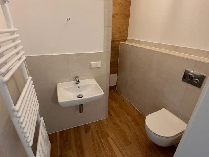 Prodej bytu 4+1 116 m², Jena, Durynsko Prodej bytu 4+1 116 m², Jena, Durynsko