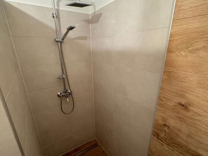 Prodej bytu 4+1 116 m², Jena, Durynsko Prodej bytu 4+1 116 m², Jena, Durynsko