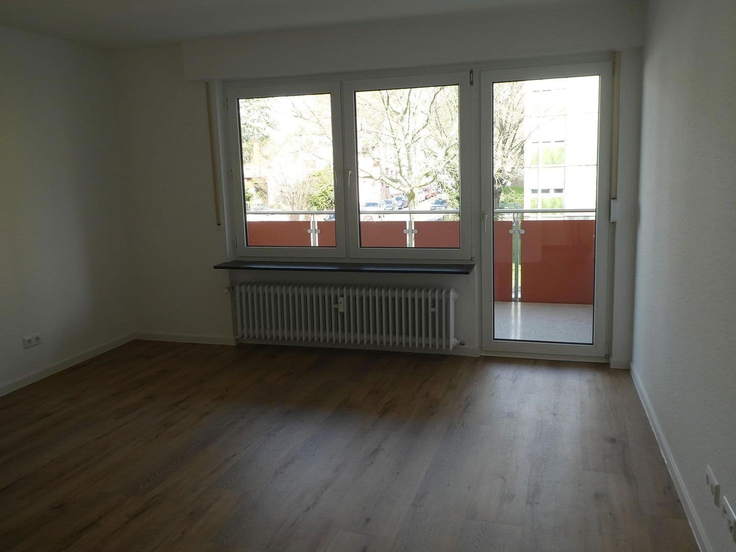 Pronájem bytu 3+1 80 m², Kaiserslautern, Porýní-Falc Pronájem bytu 3+1 80 m², Kaiserslautern, Porýní-Falc