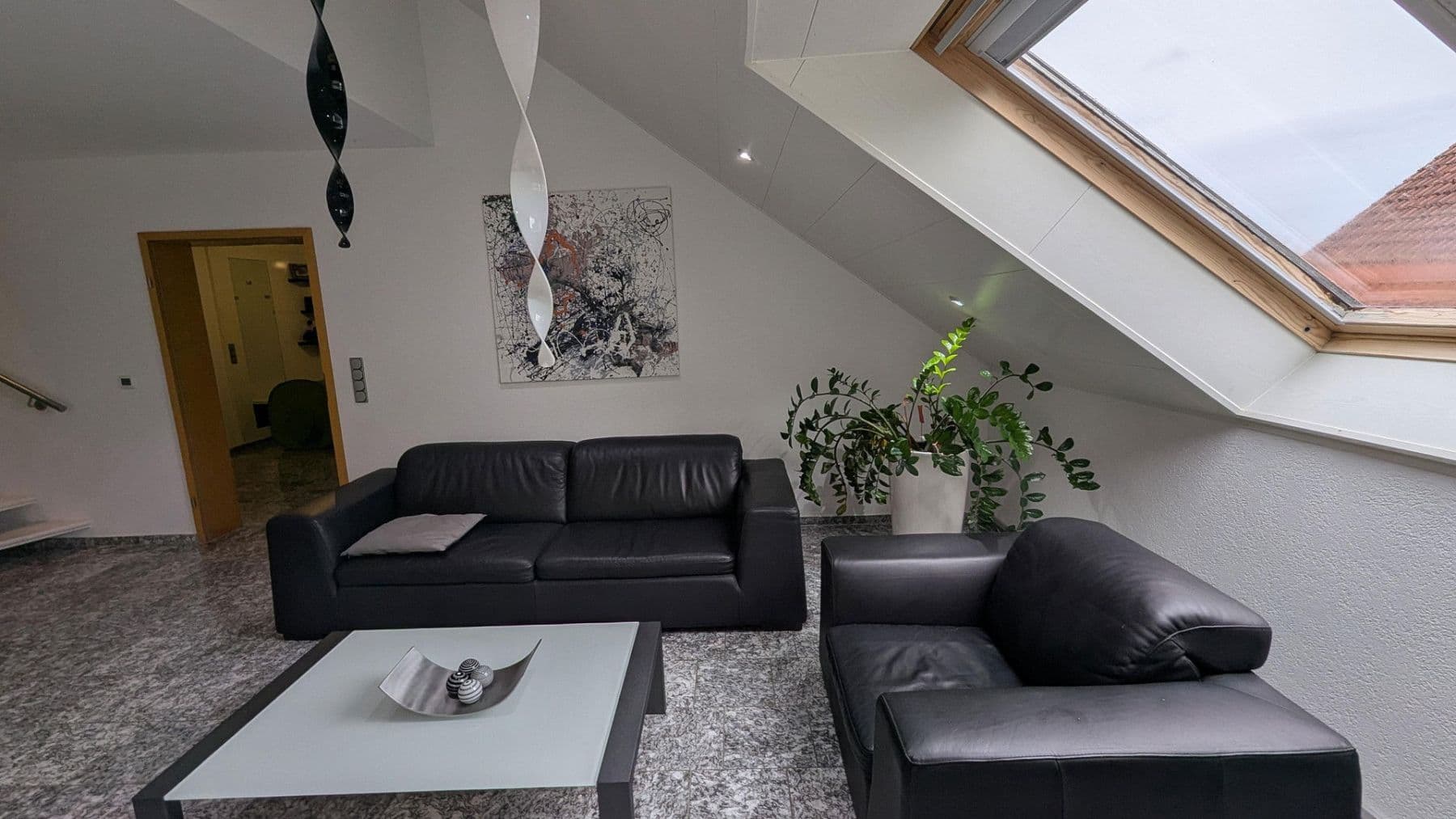 Pronájem bytu 4+1 186 m², Flörsheim-Dalsheim, Porýní-Falc Pronájem bytu 4+1 186 m², Flörsheim-Dalsheim, Porýní-Falc