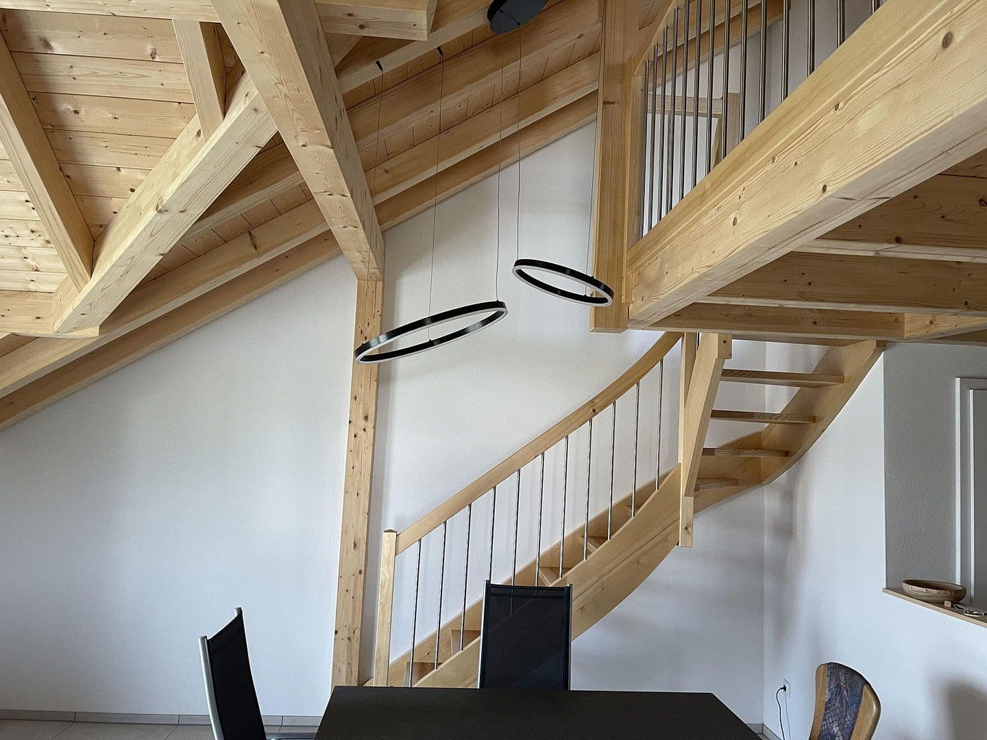 Prodej bytu 3+1 100 m², Sonnenblumenstraße 19, Unterneukirchen, Bavorsko Prodej bytu 3+1 100 m², Sonnenblumenstraße 19, Unterneukirchen, Bavorsko