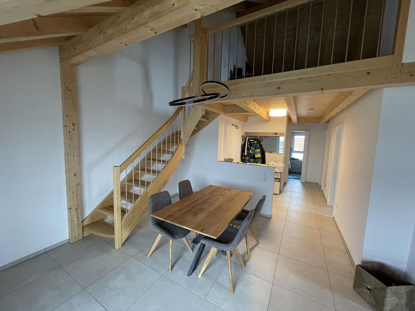 Prodej bytu 3+1 100 m², Sonnenblumenstraße 19, Unterneukirchen, Bavorsko Prodej bytu 3+1 100 m², Sonnenblumenstraße 19, Unterneukirchen, Bavorsko