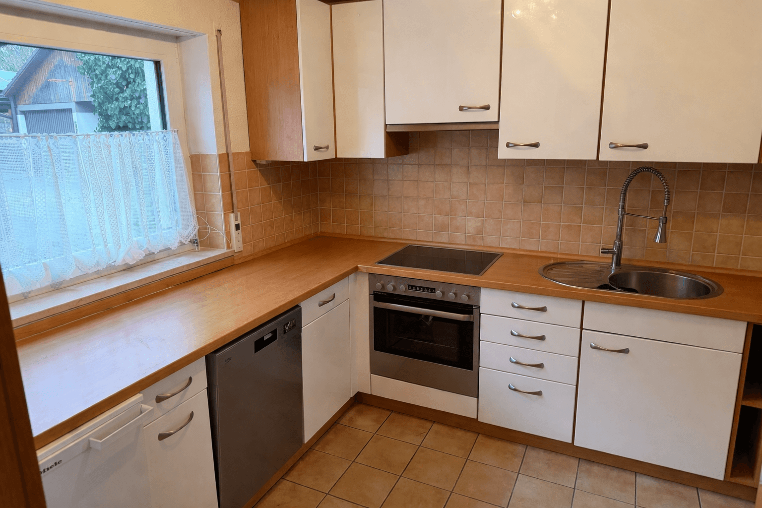 Prodej domu 114 m², pozemek 135 m², Allershausen, Bavorsko Prodej domu 114 m², pozemek 135 m², Allershausen, Bavorsko