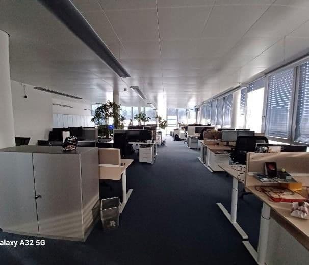 Pronájem kanceláře 895 m², Carl-Zeiss-Straße 23, Bietigheim-Bissingen, Bádensko-Württembersko Pronájem kanceláře 895 m², Carl-Zeiss-Straße 23, Bietigheim-Bissingen, Bádensko-Württembersko