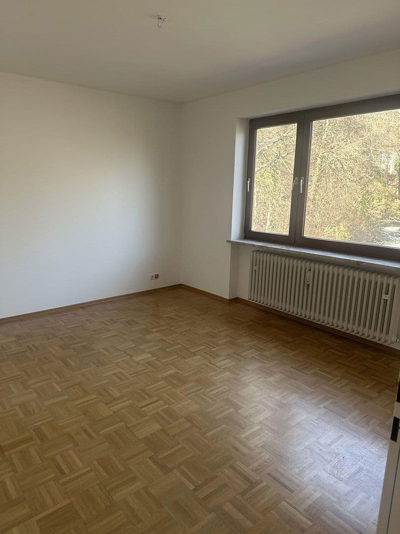 Pronájem bytu 3+1 82 m², Pöcking - Possenhofen, Bavorsko Pronájem bytu 3+1 82 m², Pöcking - Possenhofen, Bavorsko