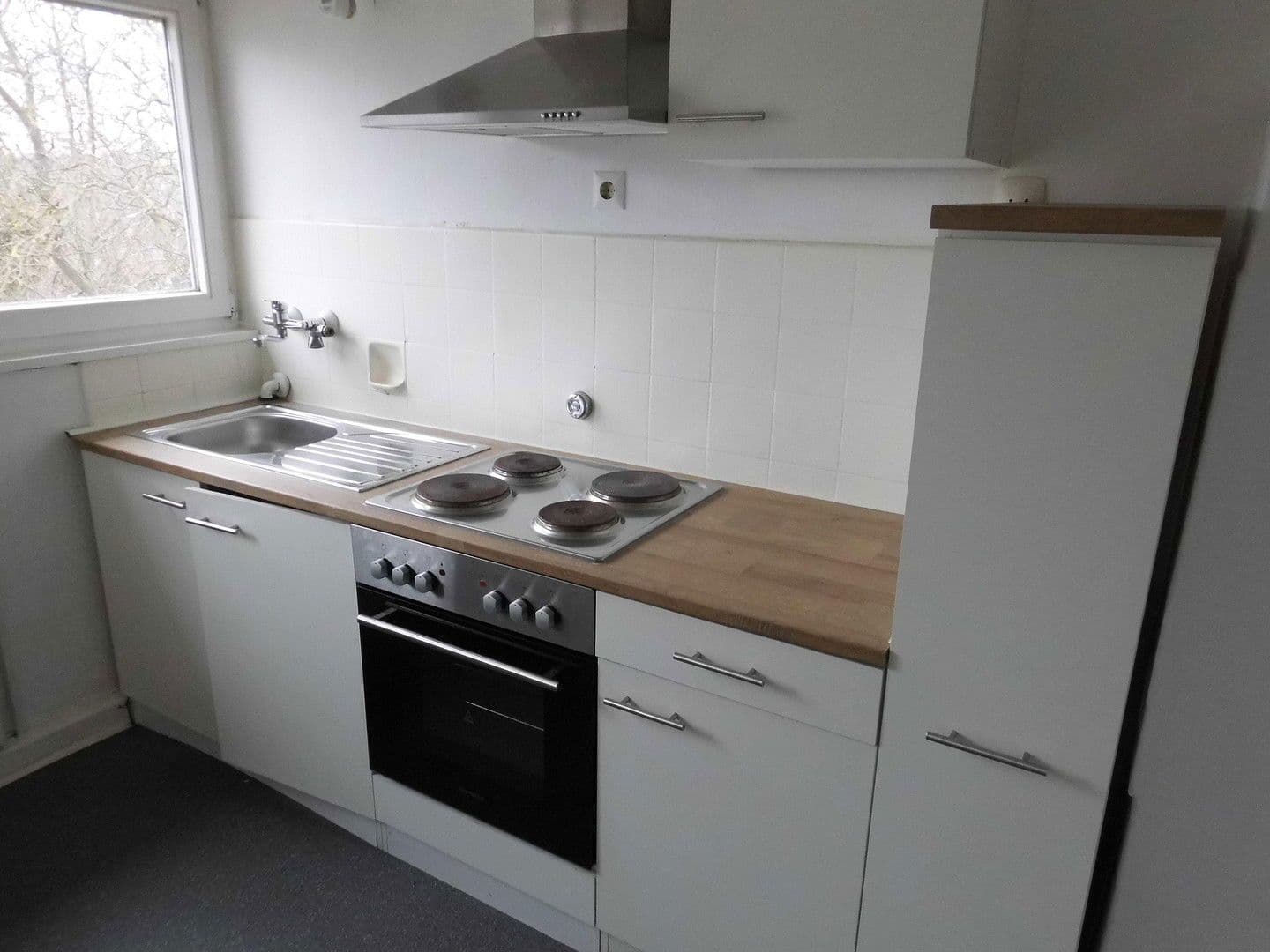 Pronájem bytu 2+kk 67 m², Stuttgart, Bádensko-Württembersko Pronájem bytu 2+kk 67 m², Stuttgart, Bádensko-Württembersko