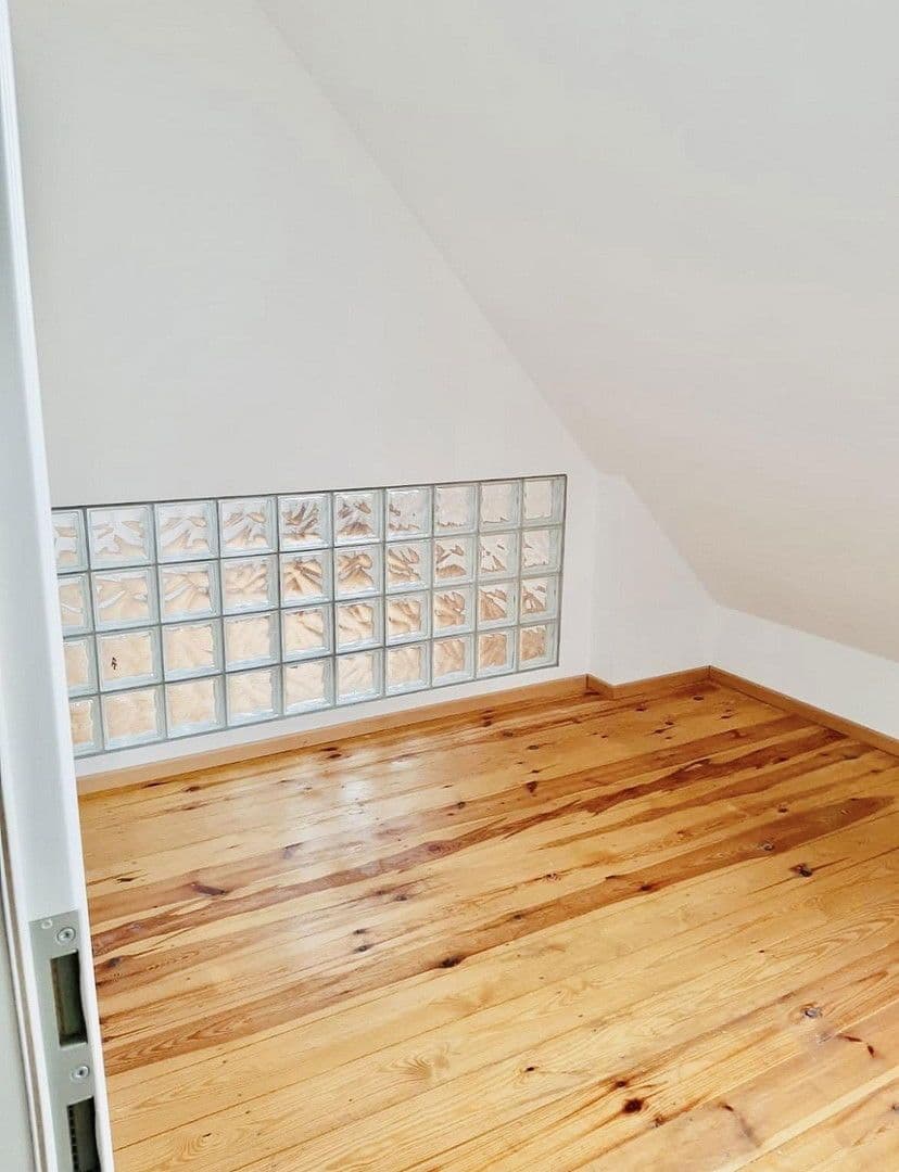 Prodej bytu 3+1 98 m², Engelbecken, Berlin, Berlín Prodej bytu 3+1 98 m², Engelbecken, Berlin, Berlín