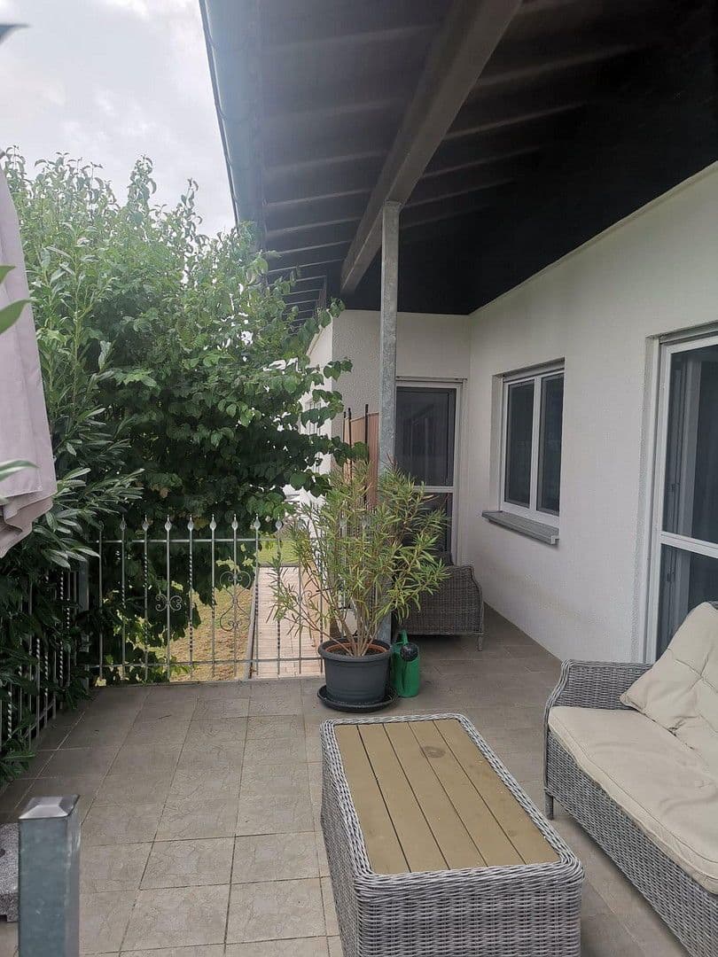 Prodej domu 180 m², pozemek 617 m², Groß-Zimmerner Str. 25, Reinheim, Hessen Prodej domu 180 m², pozemek 617 m², Groß-Zimmerner Str. 25, Reinheim, Hessen