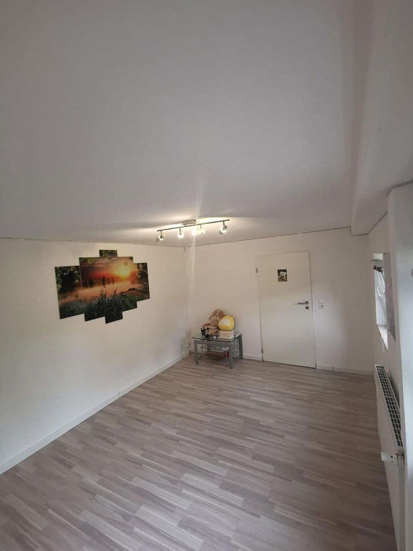 Prodej domu 180 m², pozemek 617 m², Groß-Zimmerner Str. 25, Reinheim, Hessen Prodej domu 180 m², pozemek 617 m², Groß-Zimmerner Str. 25, Reinheim, Hessen