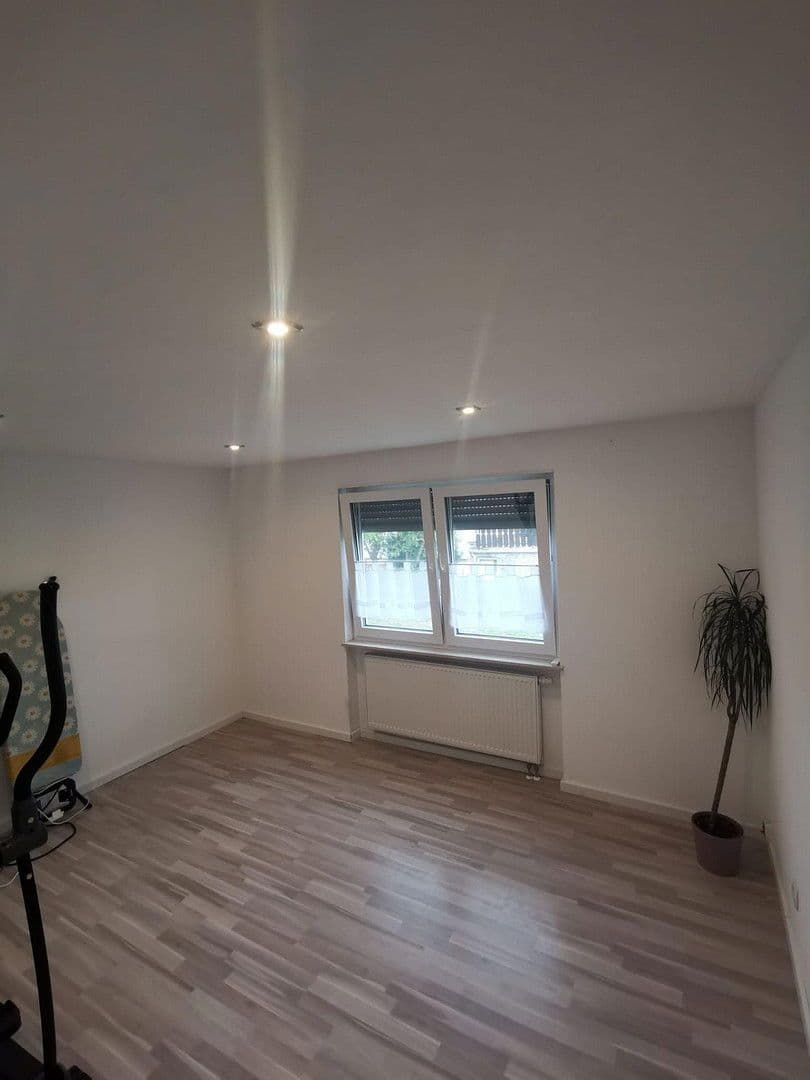 Prodej domu 180 m², pozemek 617 m², Groß-Zimmerner Str. 25, Reinheim, Hessen Prodej domu 180 m², pozemek 617 m², Groß-Zimmerner Str. 25, Reinheim, Hessen