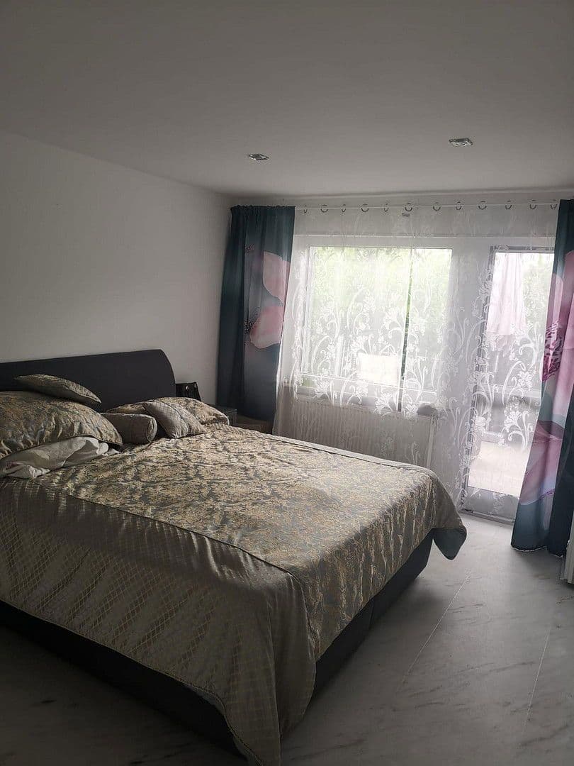 Prodej domu 180 m², pozemek 617 m², Groß-Zimmerner Str. 25, Reinheim, Hessen Prodej domu 180 m², pozemek 617 m², Groß-Zimmerner Str. 25, Reinheim, Hessen