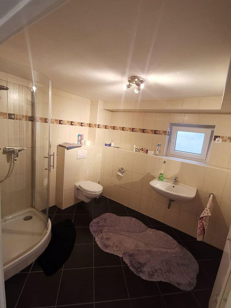 Prodej domu 180 m², pozemek 617 m², Groß-Zimmerner Str. 25, Reinheim, Hessen Prodej domu 180 m², pozemek 617 m², Groß-Zimmerner Str. 25, Reinheim, Hessen