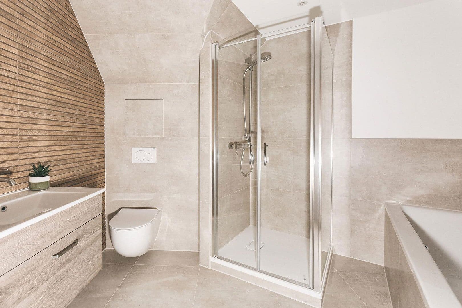 Prodej bytu 2+1 71 m², Meußlitzer Straße, Dresden, Sasko Prodej bytu 2+1 71 m², Meußlitzer Straße, Dresden, Sasko