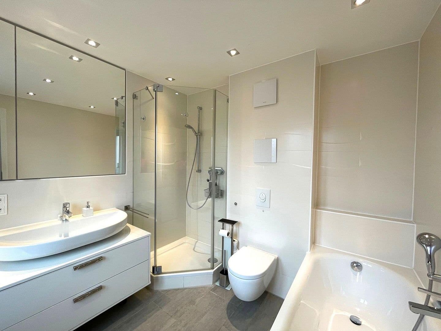 Prodej bytu 3+1 85 m², München, Bavorsko Prodej bytu 3+1 85 m², München, Bavorsko