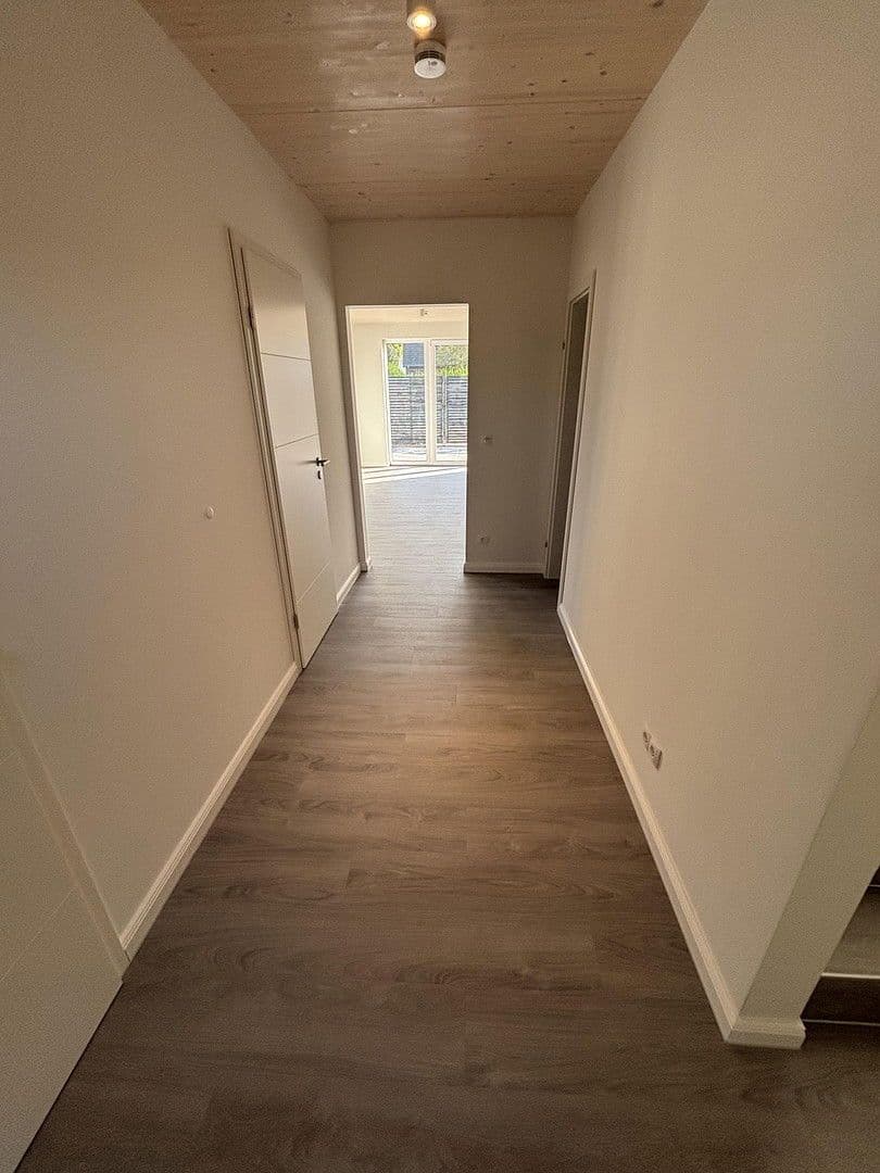 Pronájem domu 83 m², pozemek 300 m², Kraksdorf, Šlesvicko-Holštýnsko Pronájem domu 83 m², pozemek 300 m², Kraksdorf, Šlesvicko-Holštýnsko