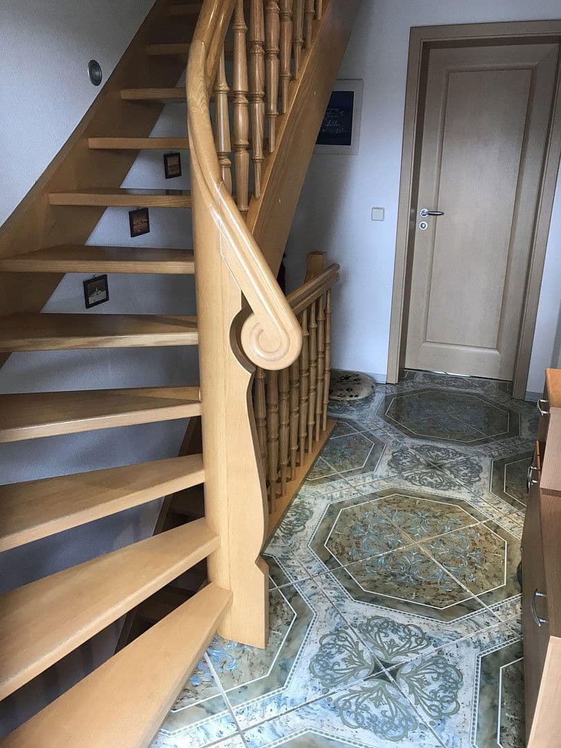 Prodej domu 130 m², pozemek 102 m², Ringweg 41, Gräfenhainichen, Sasko-Anhaltsko Prodej domu 130 m², pozemek 102 m², Ringweg 41, Gräfenhainichen, Sasko-Anhaltsko