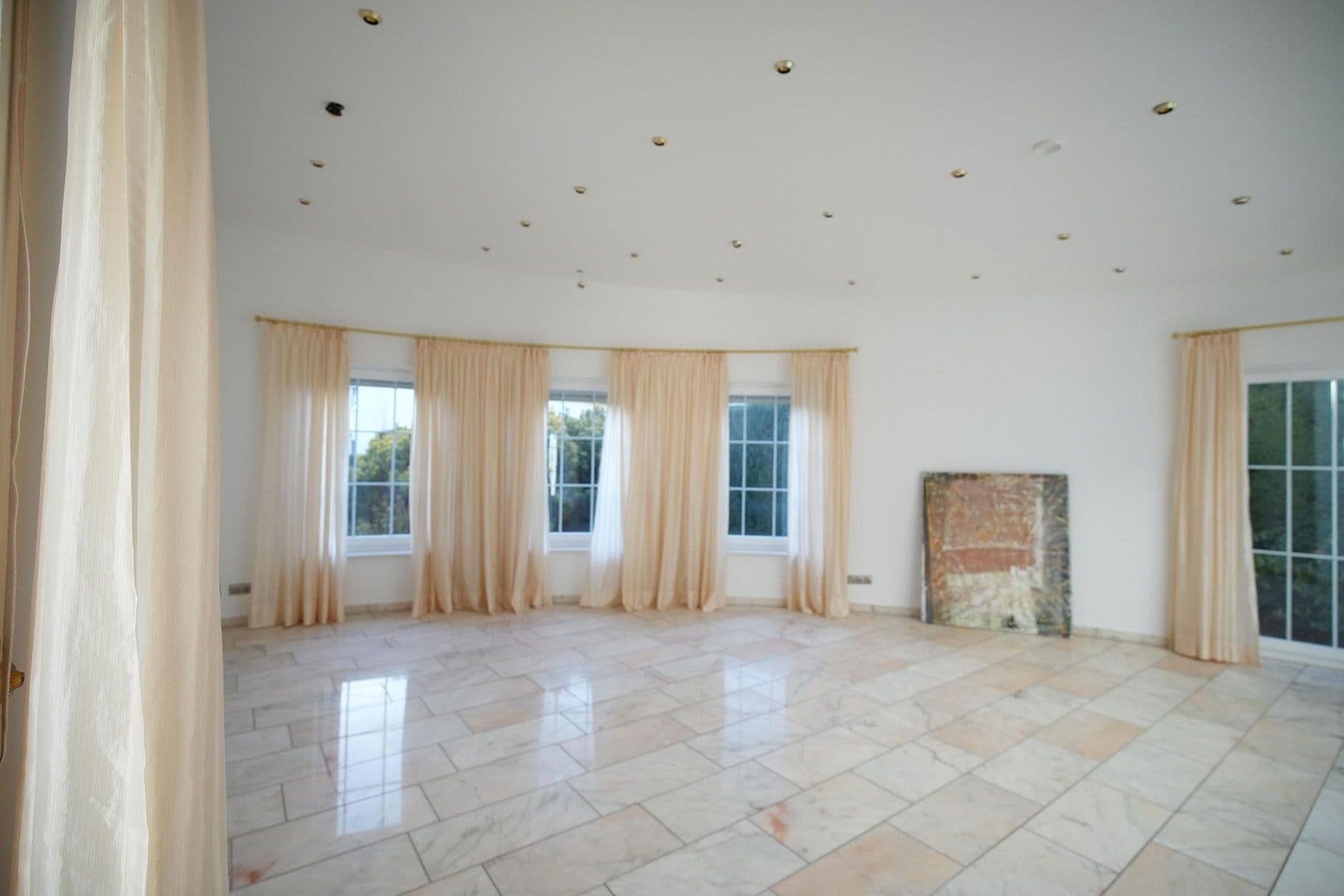 Pronájem domu 135 m², pozemek 411 m², Bad Salzuflen, Severní Porýní-Vestfálsko Pronájem domu 135 m², pozemek 411 m², Bad Salzuflen, Severní Porýní-Vestfálsko