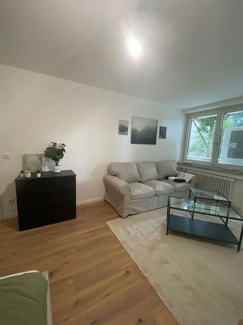 Pronájem bytu 68 m², Ampfingstraße 37, München, Bavorsko Pronájem bytu 68 m², Ampfingstraße 37, München, Bavorsko