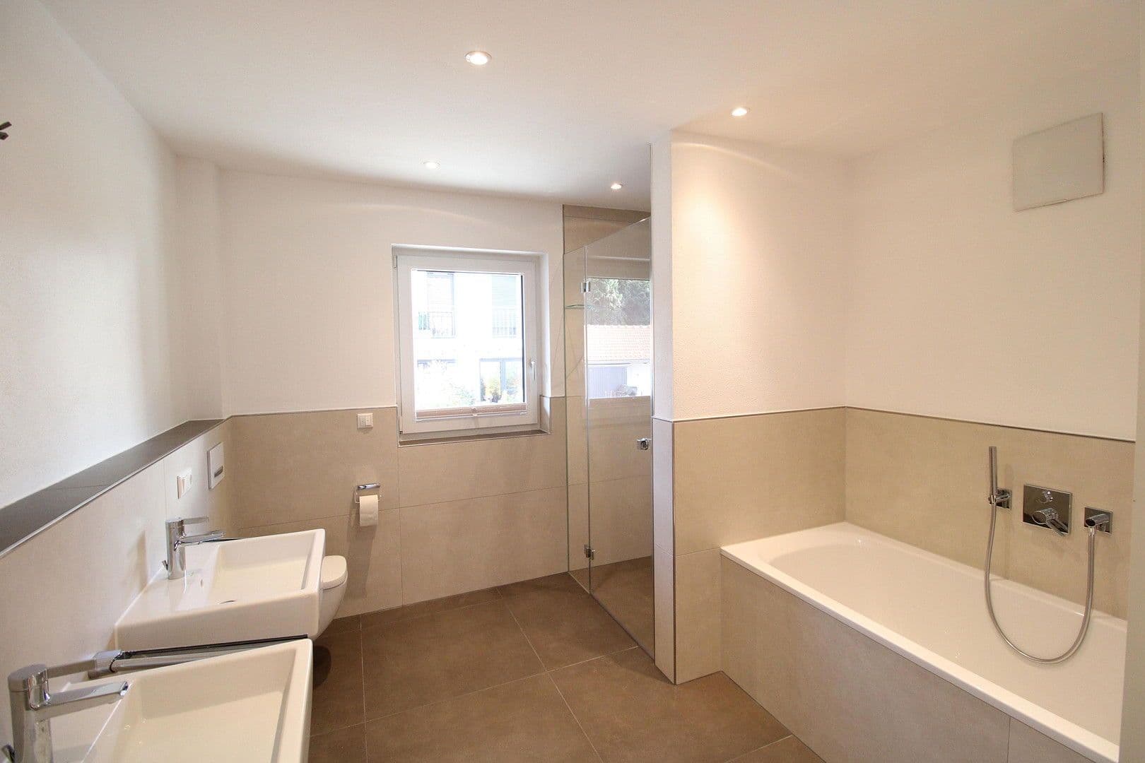 Pronájem domu 172 m², pozemek 330 m², Egling-Deining, Bavorsko Pronájem domu 172 m², pozemek 330 m², Egling-Deining, Bavorsko