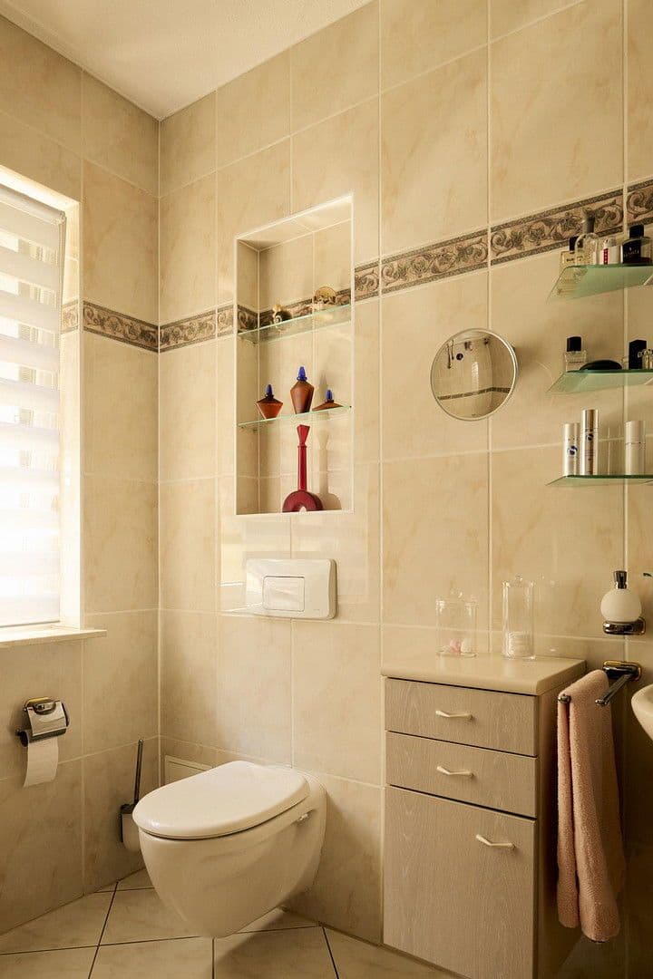 Prodej domu 277 m², pozemek 3.439 m², Treuenbrietzen, Braniborsko Prodej domu 277 m², pozemek 3.439 m², Treuenbrietzen, Braniborsko