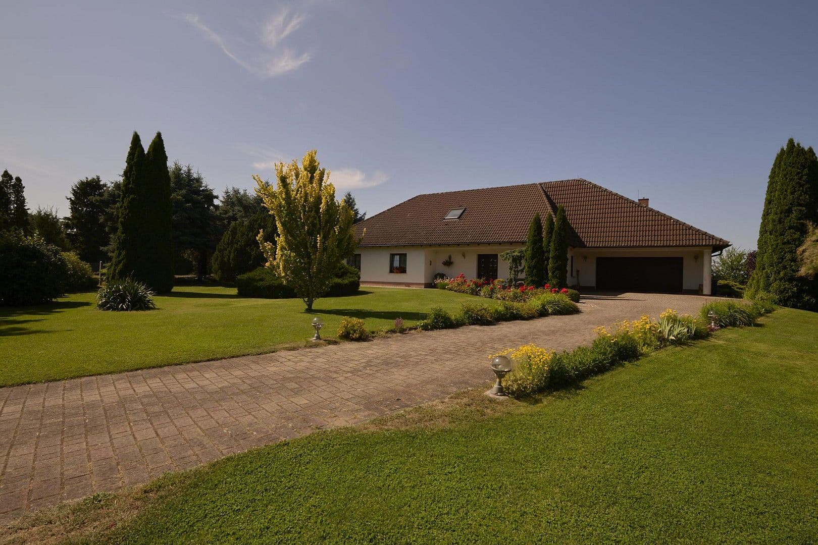 Prodej domu 277 m², pozemek 3.439 m², Treuenbrietzen, Braniborsko Prodej domu 277 m², pozemek 3.439 m², Treuenbrietzen, Braniborsko