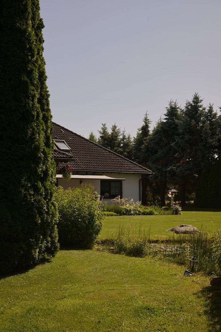 Prodej domu 277 m², pozemek 3.439 m², Treuenbrietzen, Braniborsko Prodej domu 277 m², pozemek 3.439 m², Treuenbrietzen, Braniborsko