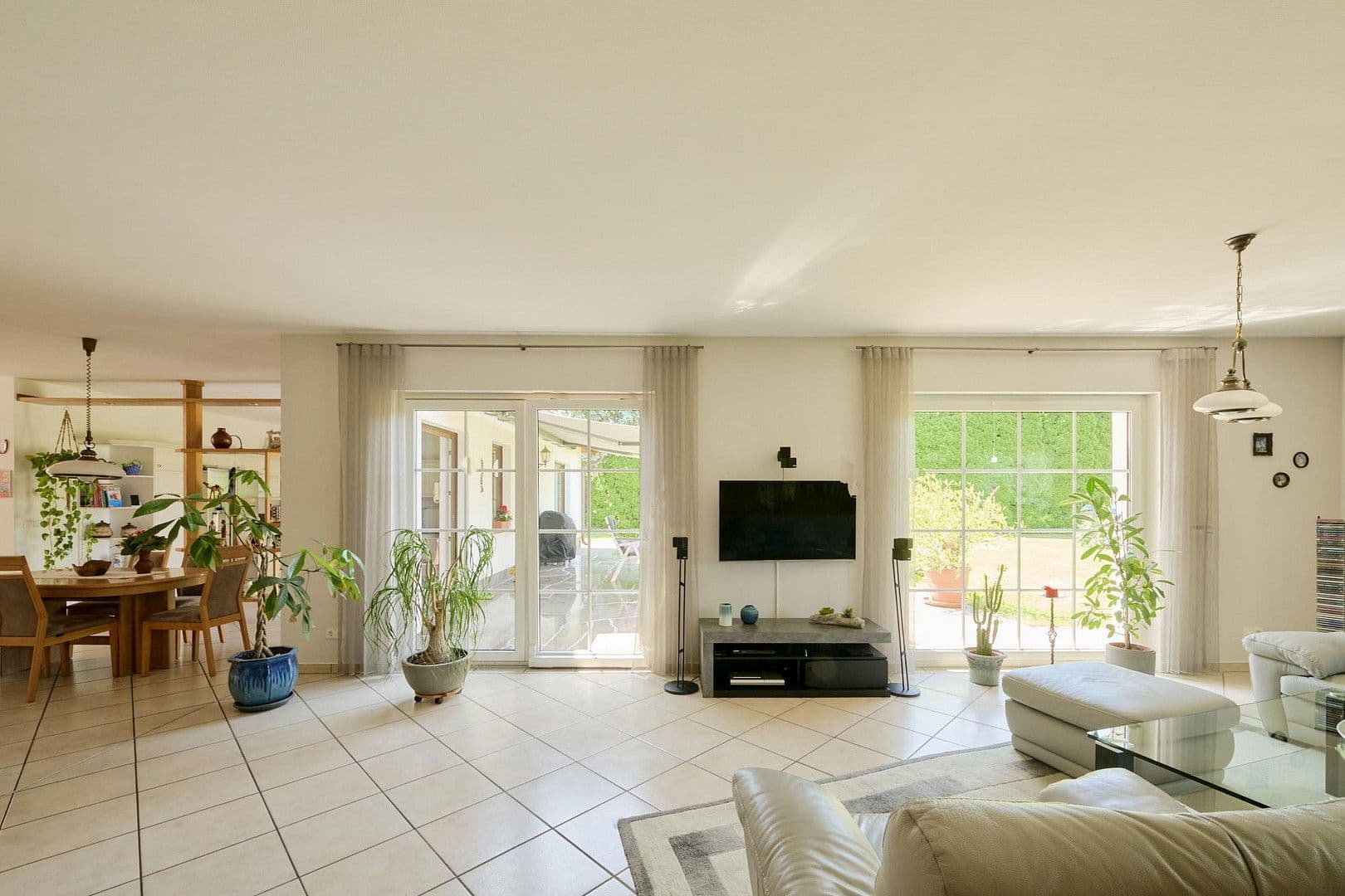 Prodej domu 277 m², pozemek 3.439 m², Treuenbrietzen, Braniborsko Prodej domu 277 m², pozemek 3.439 m², Treuenbrietzen, Braniborsko