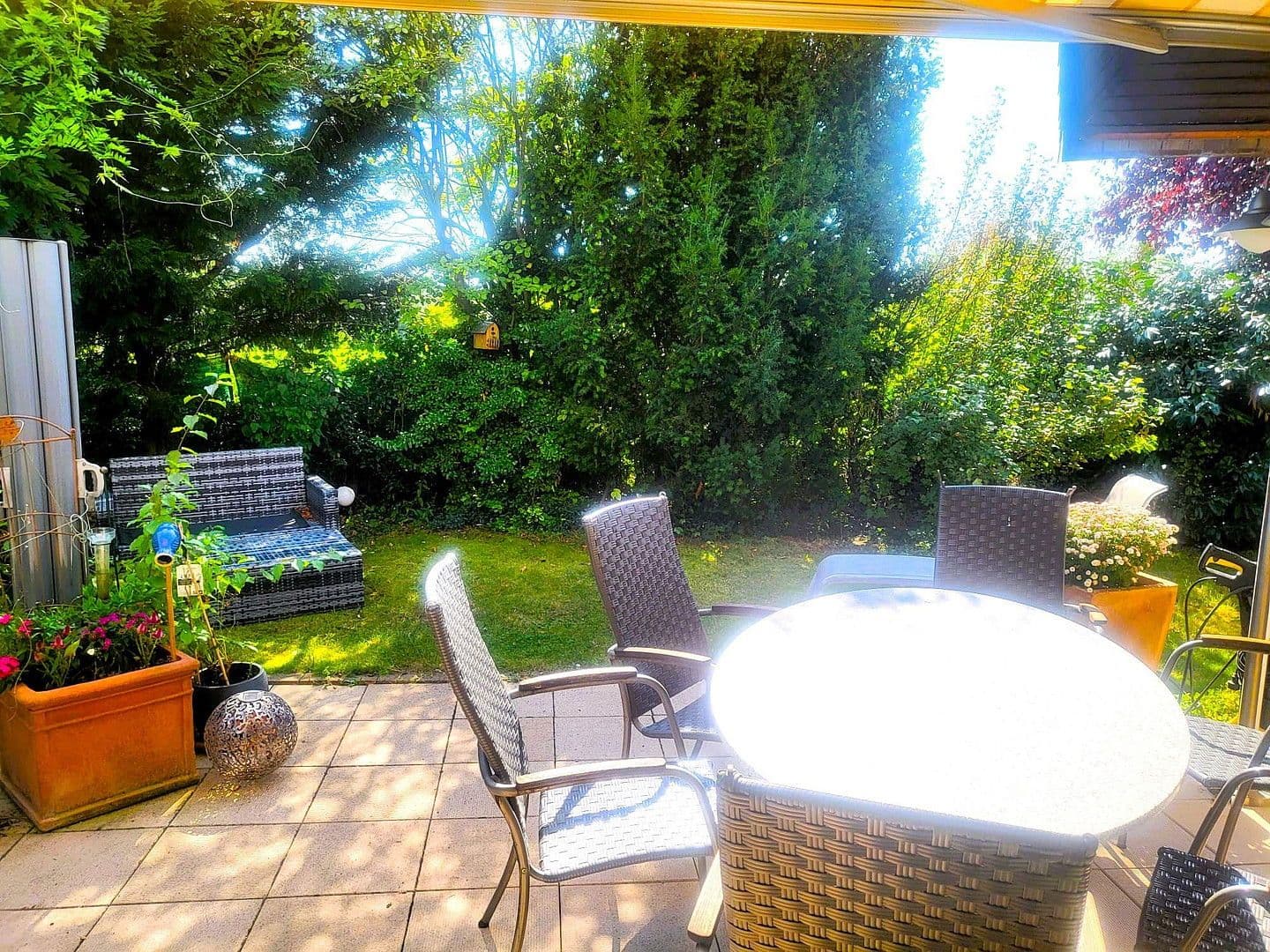 Prodej domu 174 m², pozemek 259 m², Meckenheim, Severní Porýní-Vestfálsko Prodej domu 174 m², pozemek 259 m², Meckenheim, Severní Porýní-Vestfálsko