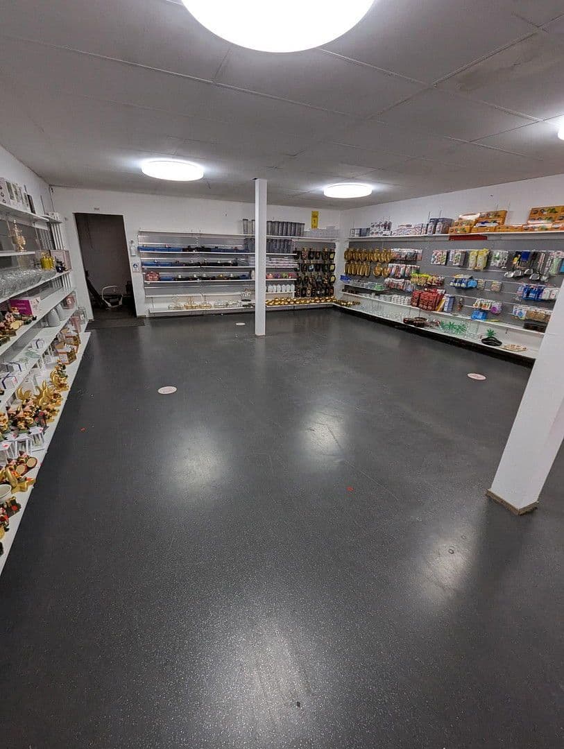 Pronájem nebytového prostoru 250 m², Marktstraße 5, Rottenburg am Neckar, Bádensko-Württembersko Pronájem nebytového prostoru 250 m², Marktstraße 5, Rottenburg am Neckar, Bádensko-Württembersko