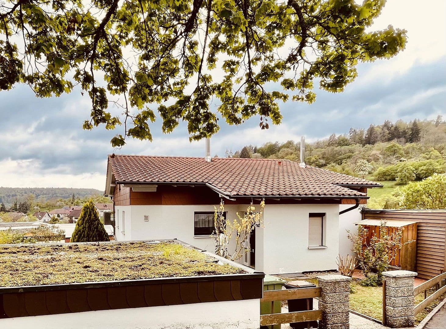 Prodej domu 176 m², pozemek 471 m², Simmozheim, Bádensko-Württembersko Prodej domu 176 m², pozemek 471 m², Simmozheim, Bádensko-Württembersko