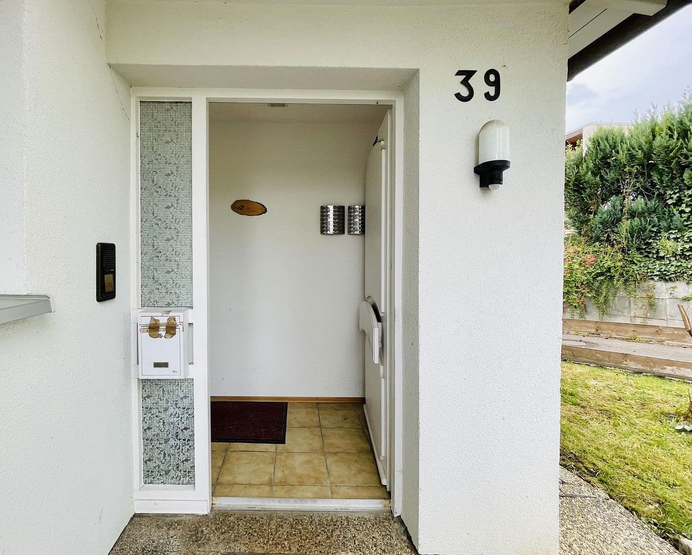 Prodej domu 176 m², pozemek 471 m², Simmozheim, Bádensko-Württembersko Prodej domu 176 m², pozemek 471 m², Simmozheim, Bádensko-Württembersko