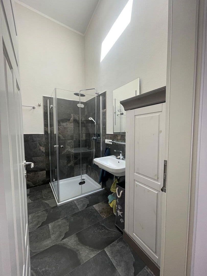 Pronájem bytu 1+1 50 m², Schlossberg 2, Saarburg, Porýní-Falc Pronájem bytu 1+1 50 m², Schlossberg 2, Saarburg, Porýní-Falc