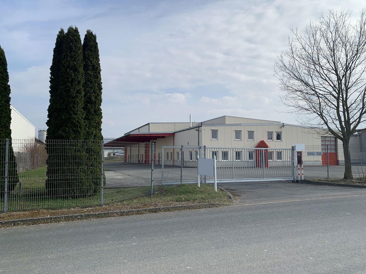 Pronájem nebytového prostoru 7.423 m², Oberer Westring 41, Büren, Severní Porýní-Vestfálsko Pronájem nebytového prostoru 7.423 m², Oberer Westring 41, Büren, Severní Porýní-Vestfálsko