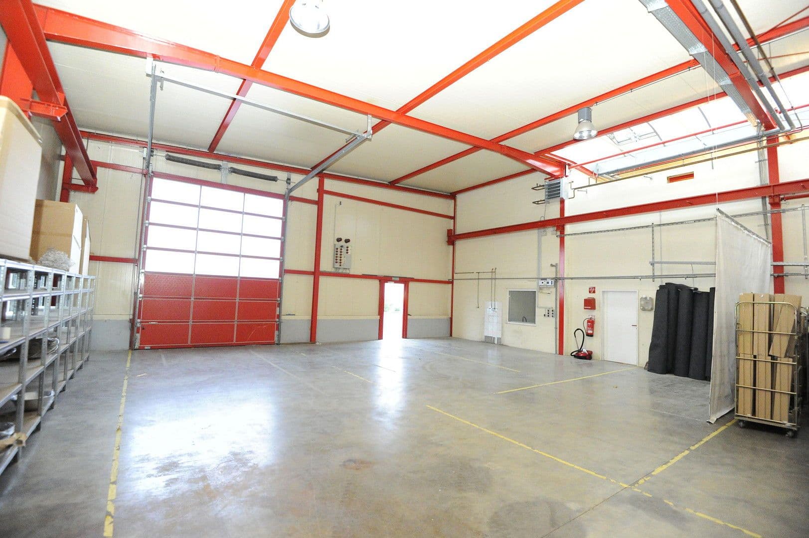 Pronájem nebytového prostoru 7.423 m², Oberer Westring 41, Büren, Severní Porýní-Vestfálsko Pronájem nebytového prostoru 7.423 m², Oberer Westring 41, Büren, Severní Porýní-Vestfálsko