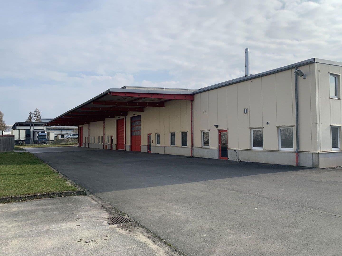 Pronájem nebytového prostoru 7.423 m², Oberer Westring 41, Büren, Severní Porýní-Vestfálsko Pronájem nebytového prostoru 7.423 m², Oberer Westring 41, Büren, Severní Porýní-Vestfálsko