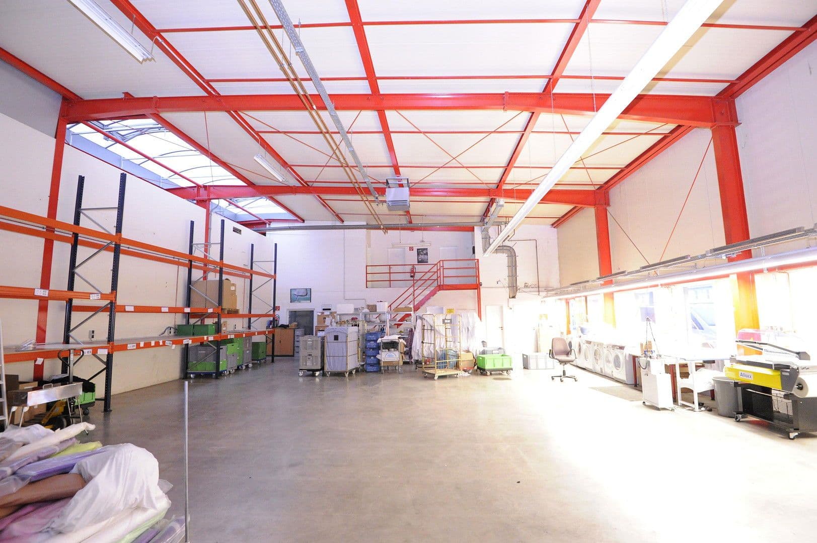 Pronájem nebytového prostoru 7.423 m², Oberer Westring 41, Büren, Severní Porýní-Vestfálsko Pronájem nebytového prostoru 7.423 m², Oberer Westring 41, Büren, Severní Porýní-Vestfálsko