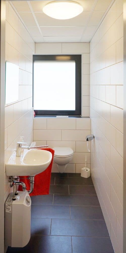 Prodej nebytového prostoru 6.365 m², Königsbrunn, Bavorsko Prodej nebytového prostoru 6.365 m², Königsbrunn, Bavorsko