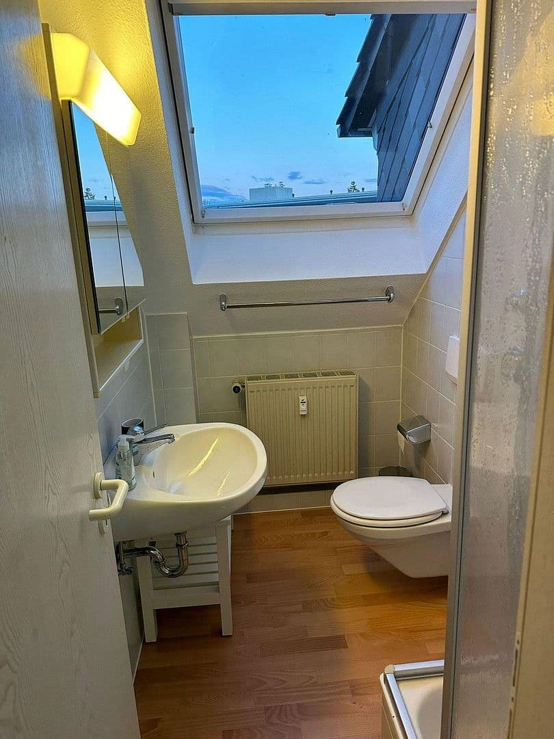 Pronájem bytu 1+1 48 m², Weinstraße Nord 44, Bad Dürkheim, Porýní-Falc Pronájem bytu 1+1 48 m², Weinstraße Nord 44, Bad Dürkheim, Porýní-Falc