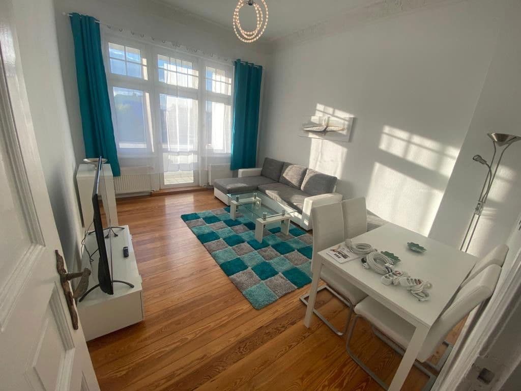 Pronájem bytu 3+1 90 m², Körnerstr., 47, Berlin, Berlín Pronájem bytu 3+1 90 m², Körnerstr., 47, Berlin, Berlín