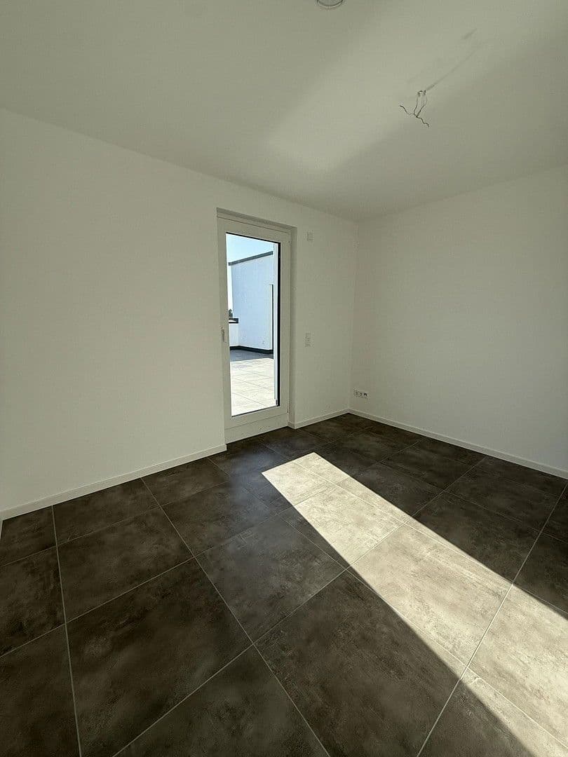 Pronájem bytu 5+1 134 m², Langendiebacher Str. 49, Erlensee, Hessen Pronájem bytu 5+1 134 m², Langendiebacher Str. 49, Erlensee, Hessen