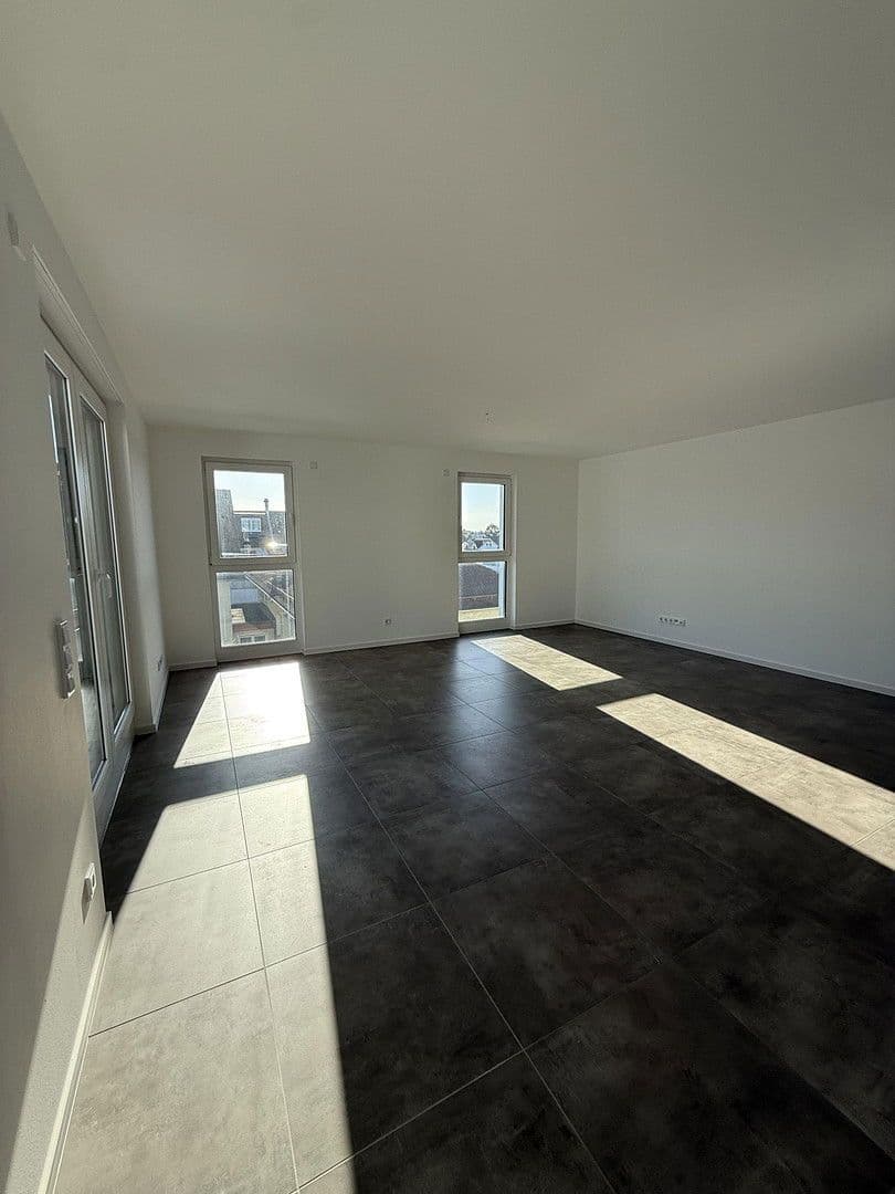 Pronájem bytu 5+1 134 m², Langendiebacher Str. 49, Erlensee, Hessen Pronájem bytu 5+1 134 m², Langendiebacher Str. 49, Erlensee, Hessen