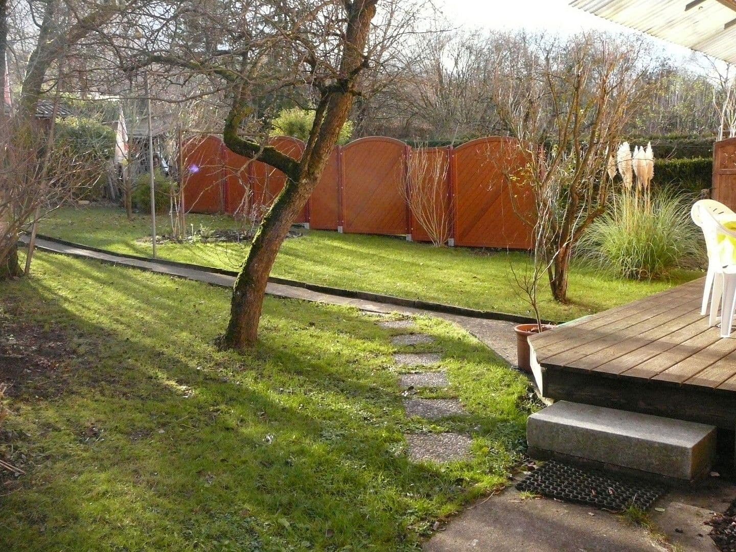 Pronájem bytu 3+1 63 m², Jägerstr.11, Nürtingen, Bádensko-Württembersko Pronájem bytu 3+1 63 m², Jägerstr.11, Nürtingen, Bádensko-Württembersko