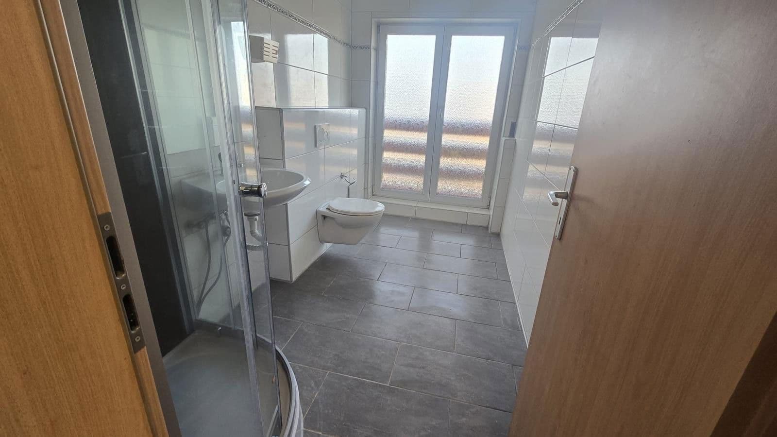 Pronájem domu 175 m², pozemek 500 m², Bahnhof Strasse 25, Dingolfing, Bavorsko Pronájem domu 175 m², pozemek 500 m², Bahnhof Strasse 25, Dingolfing, Bavorsko