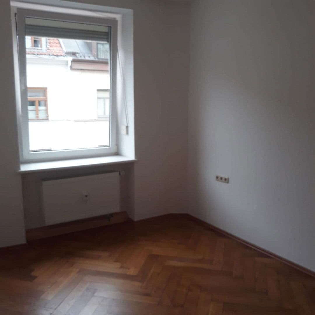 Pronájem bytu 4+1 100 m², Reichenbachstr. 15, München, Bavorsko Pronájem bytu 4+1 100 m², Reichenbachstr. 15, München, Bavorsko